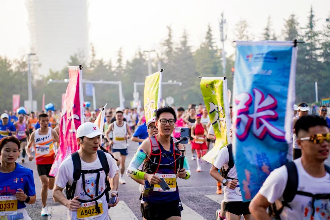 马拉松郑州_马拉松郑州市民奖怎么确认_郑州市马拉松